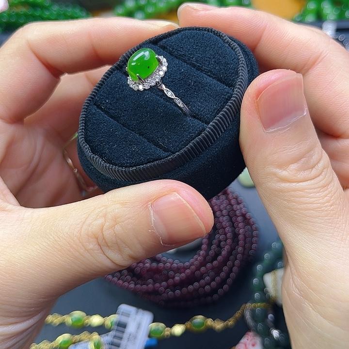 和田玉银S925镶嵌颈饰