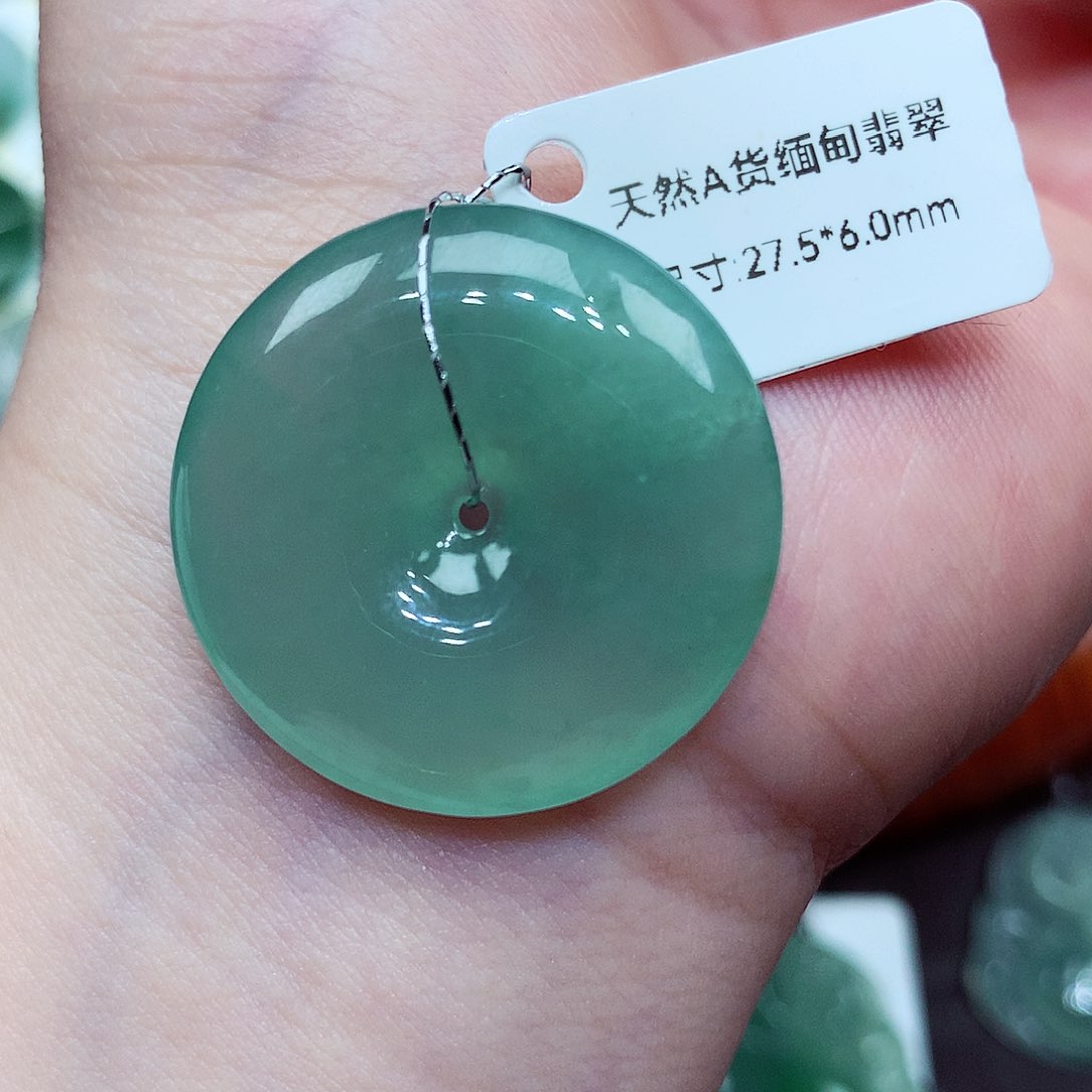 翡翠未镶嵌颈饰平安扣18