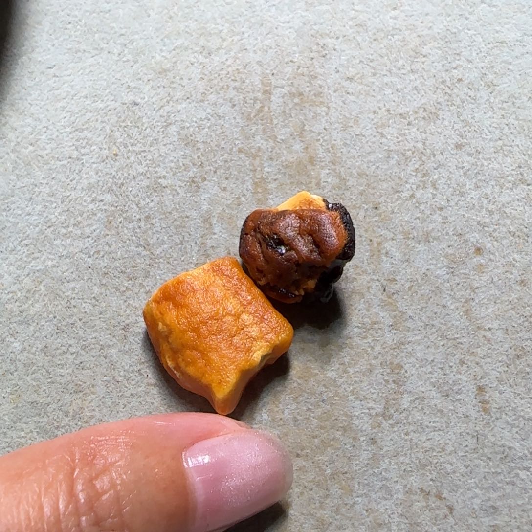 裸石琥珀未镶嵌l****l专拍