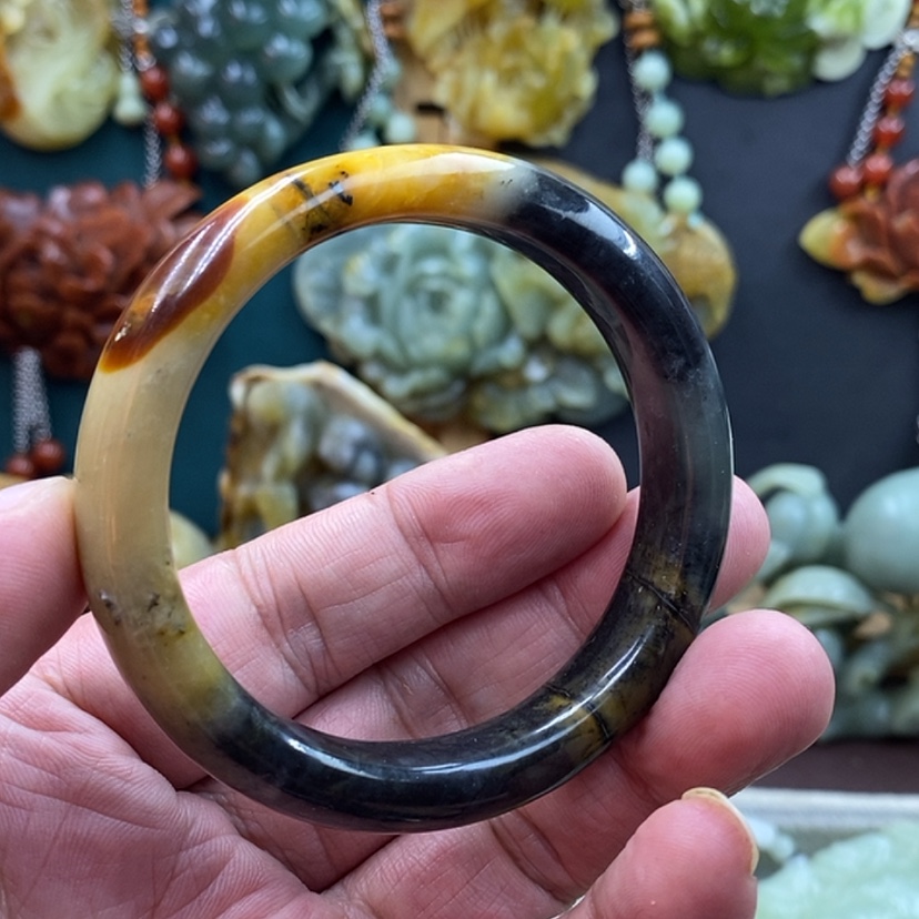【闪购商品】未镶嵌岫玉手镯56