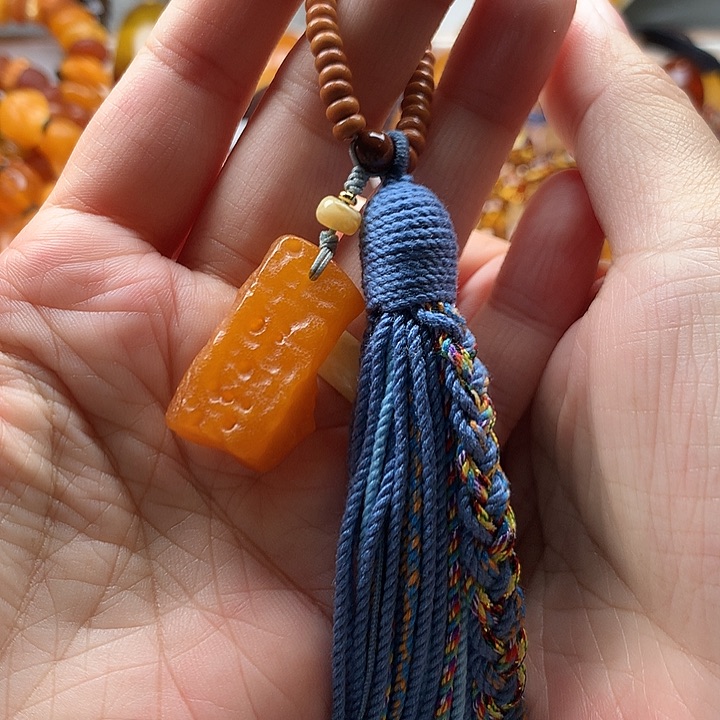 未镶嵌琥珀裸石手机挂件