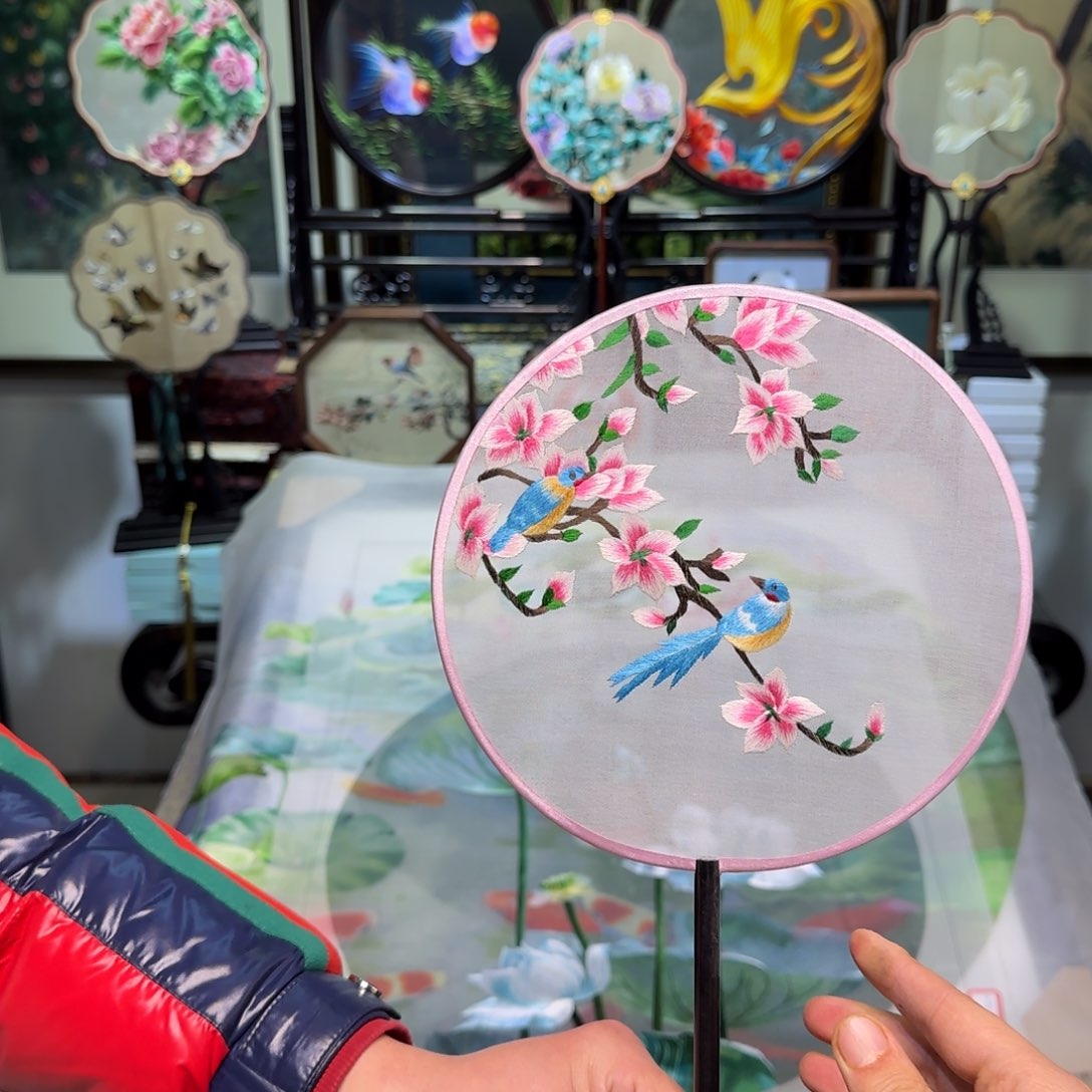 刺绣刺绣工艺精湛