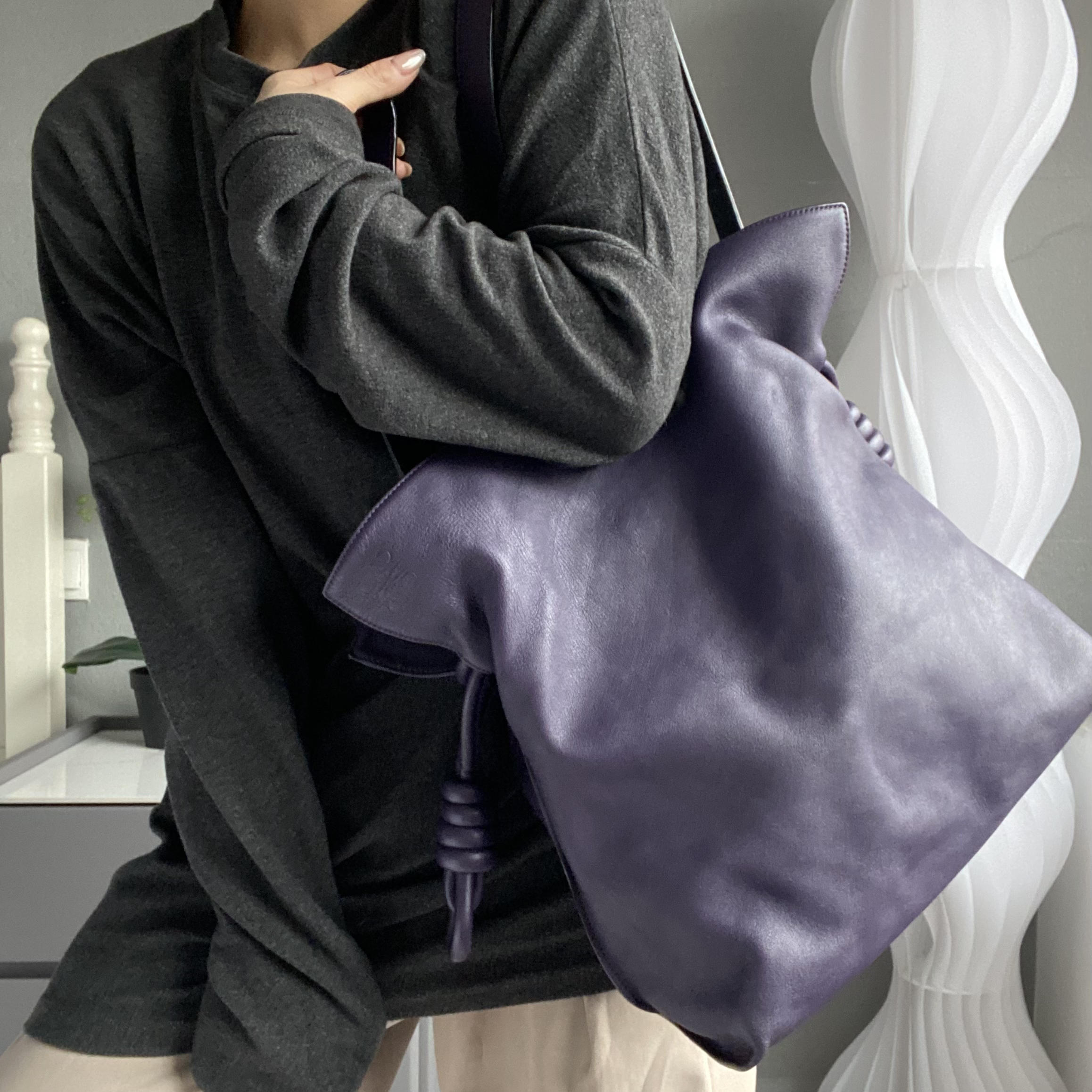 95新 LOEWE/罗意威 【可】紫色福袋现代大号单肩斜挎包 61PP05