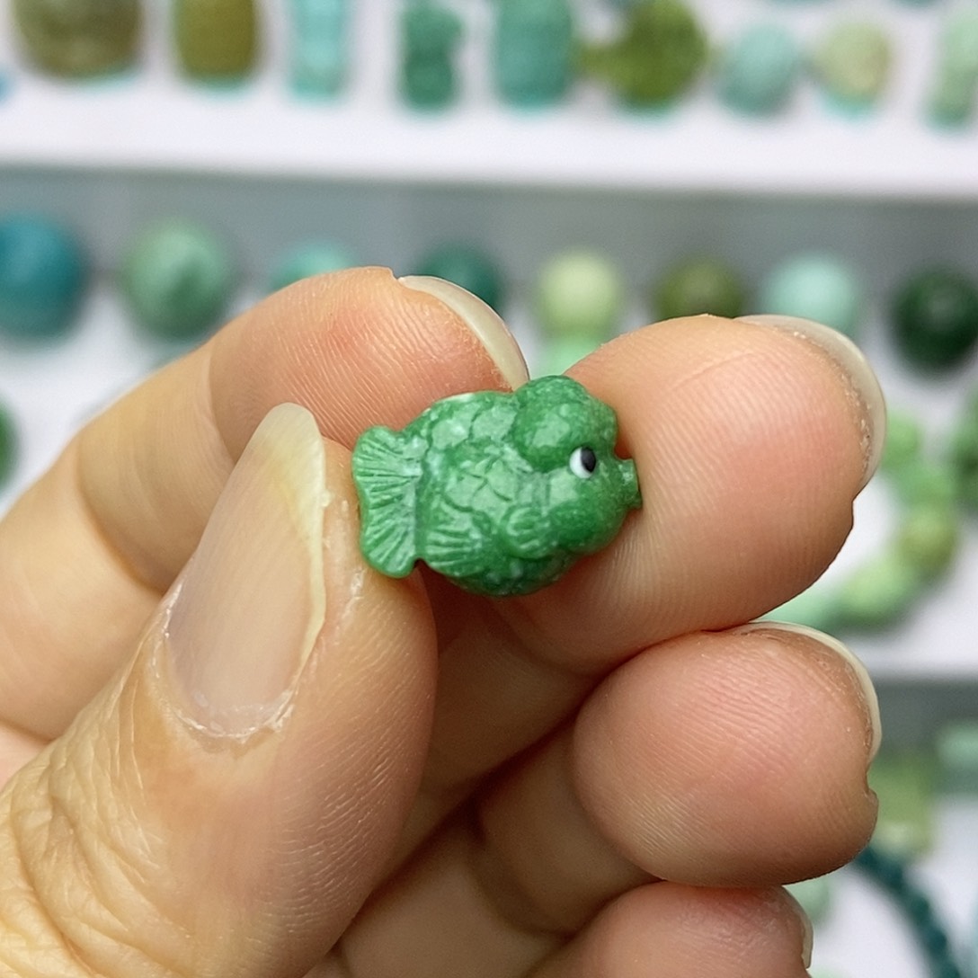 绿松石配饰未镶嵌