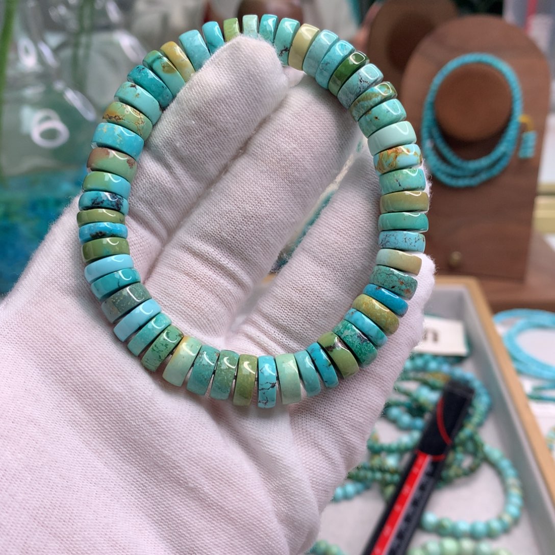 绿松石未镶嵌饰品