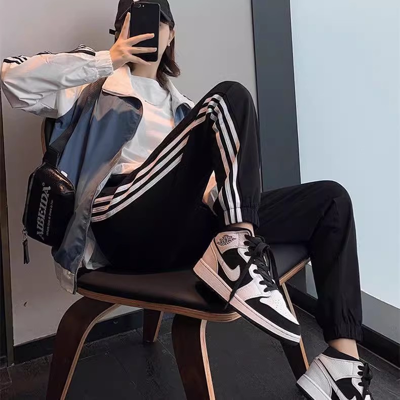 三杠条纹运动裤休闲裤经典百搭宽松垂感舒适ins情侣时尚