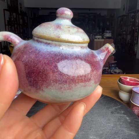 牛家钧窑钧瓷茶壶