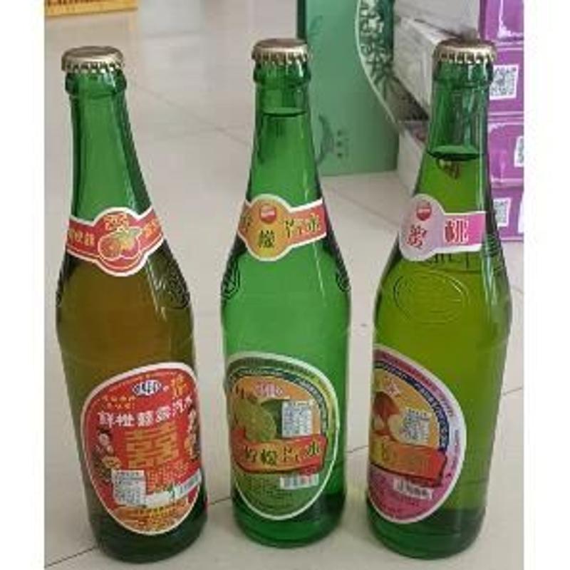 云南麻栗坡果味型碳酸饮料香糯米汽水香槟酒600毫升瓶装可混搭