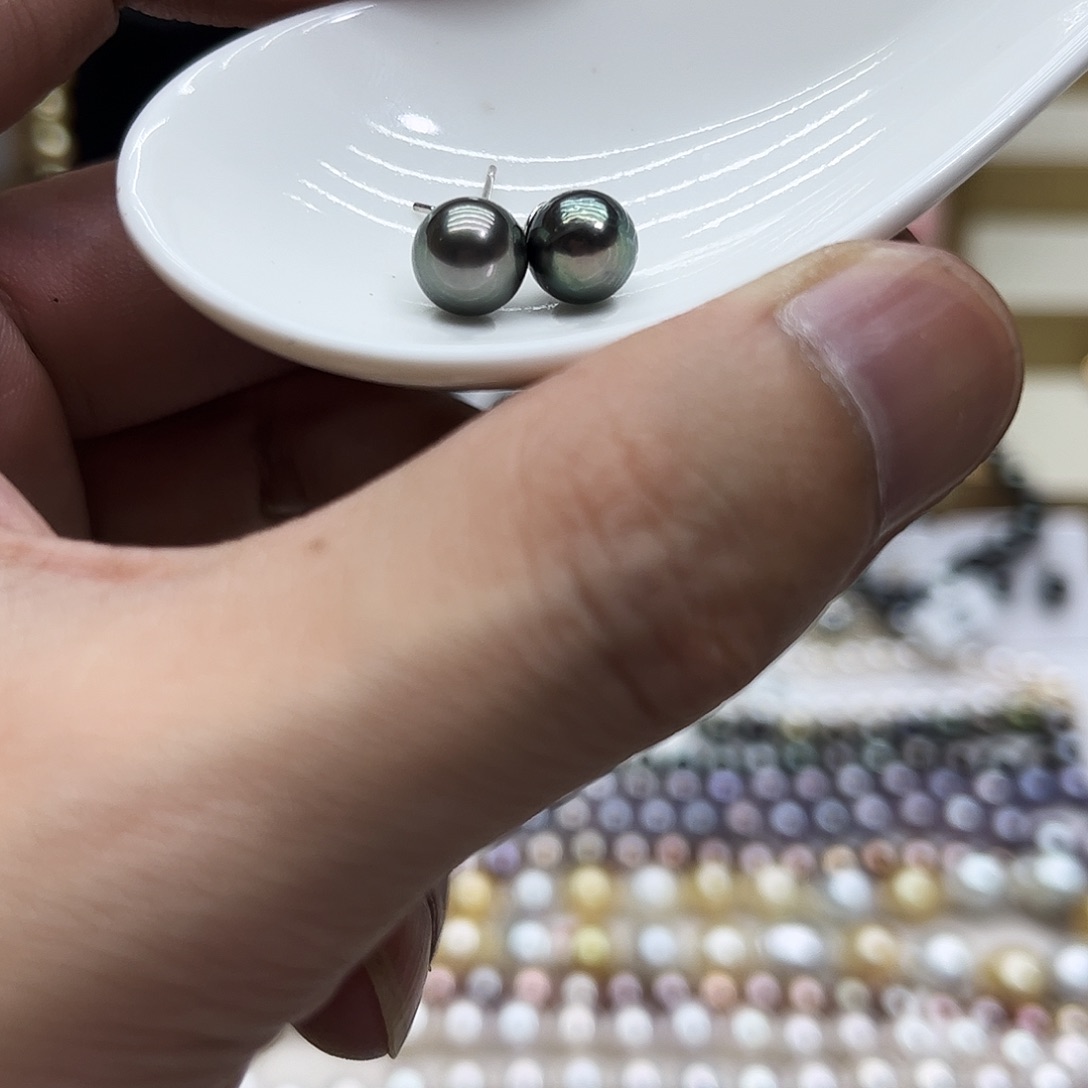 未镶嵌海水珍珠耳饰