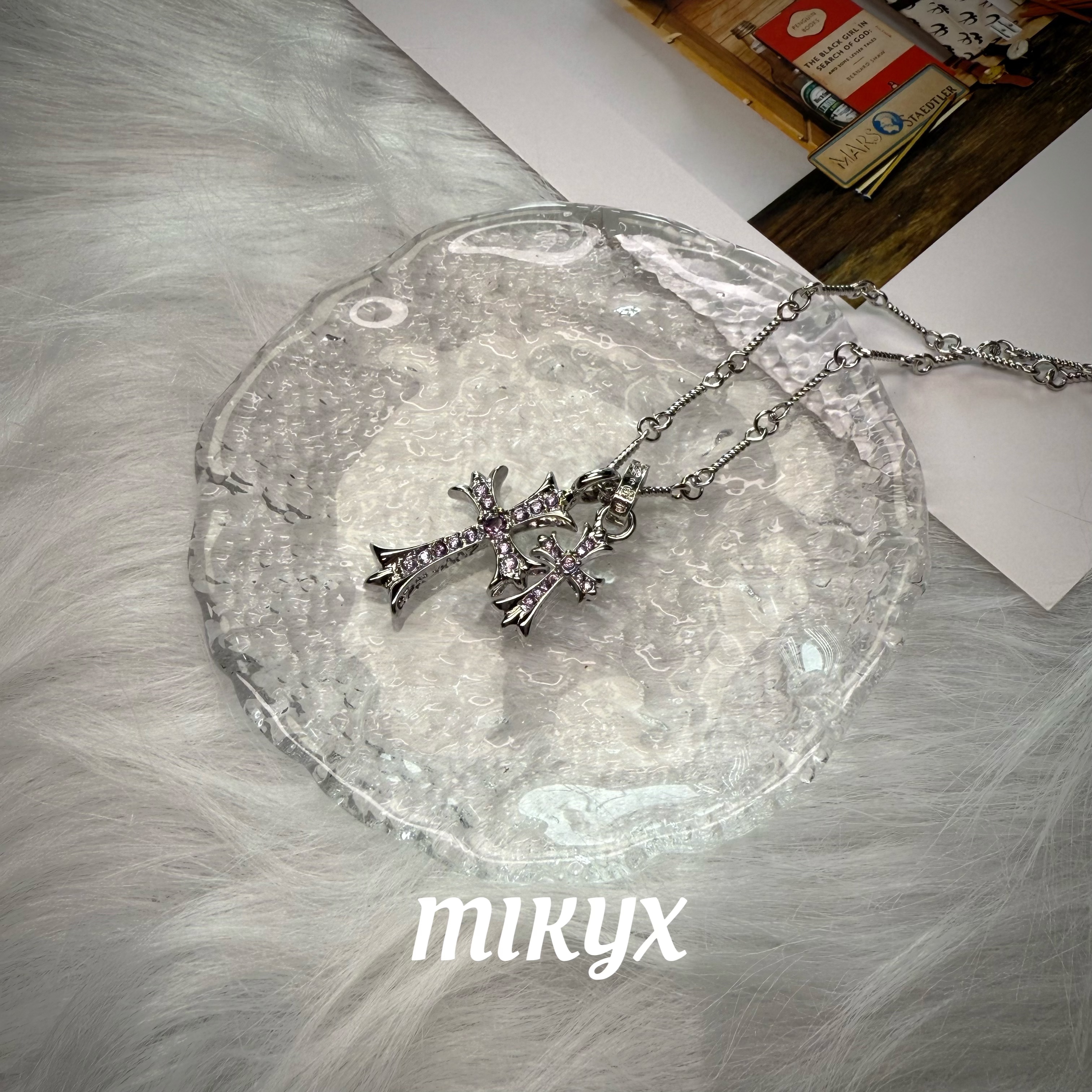 mikyx 铜合金项链 紫色双十字克克项链A162