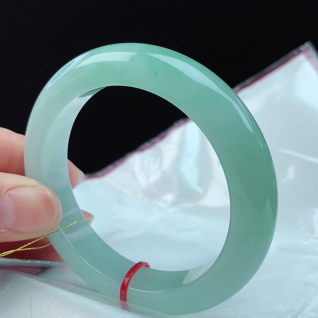 翡翠手镯未镶嵌52圈0851