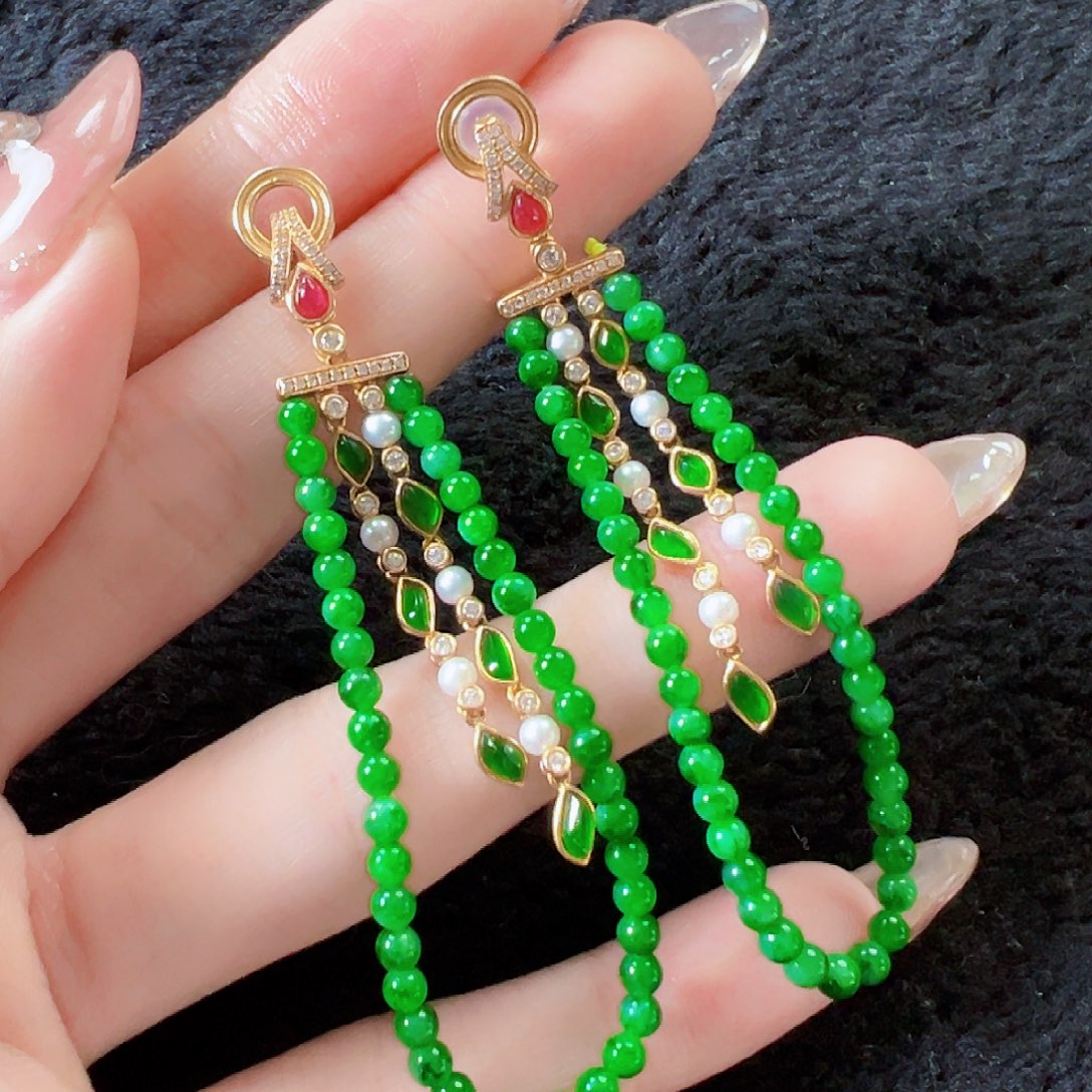 翡翠耳饰18K金镶嵌签收后24小时鉴赏期