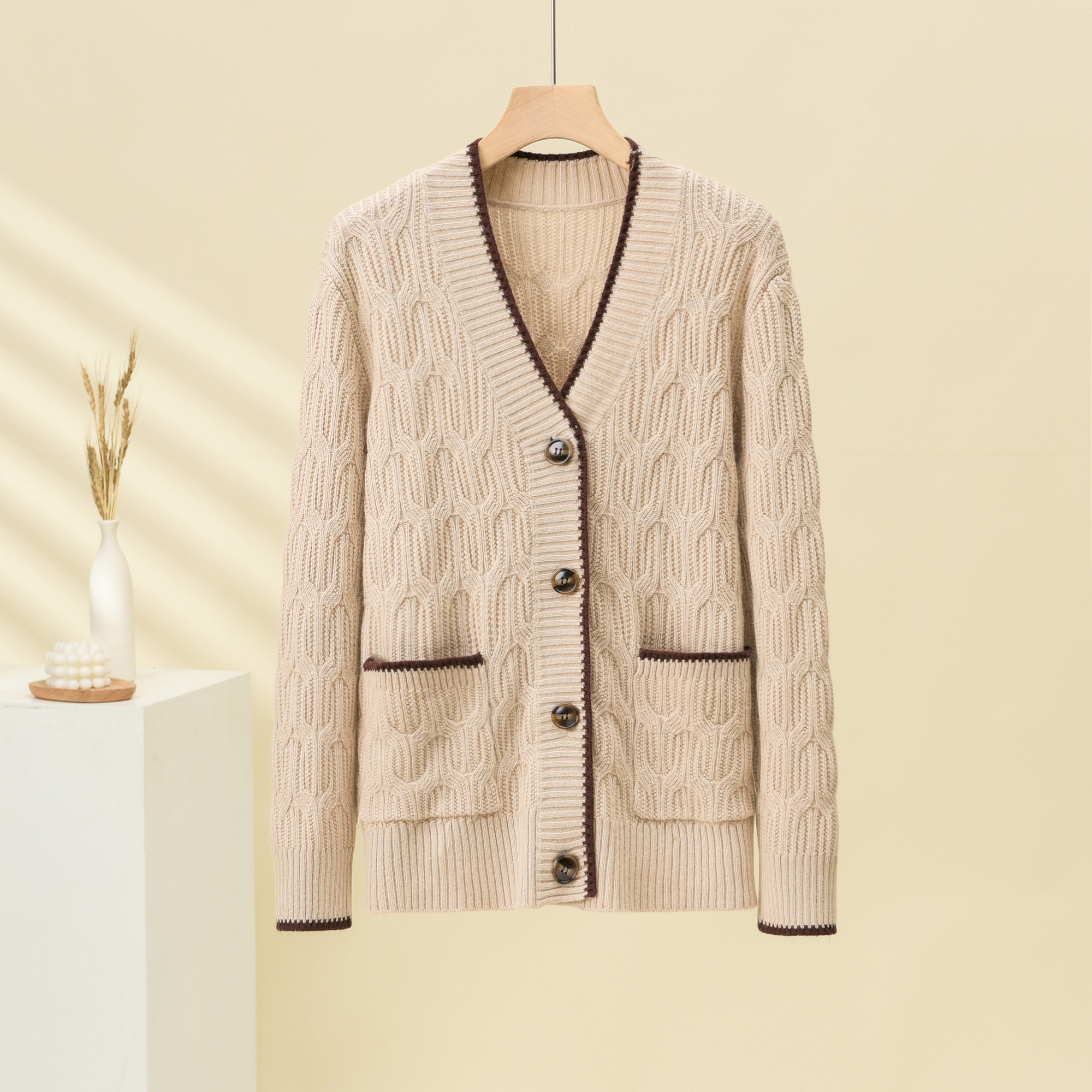 【春款】女士V领双股绞花针织开衫B49  