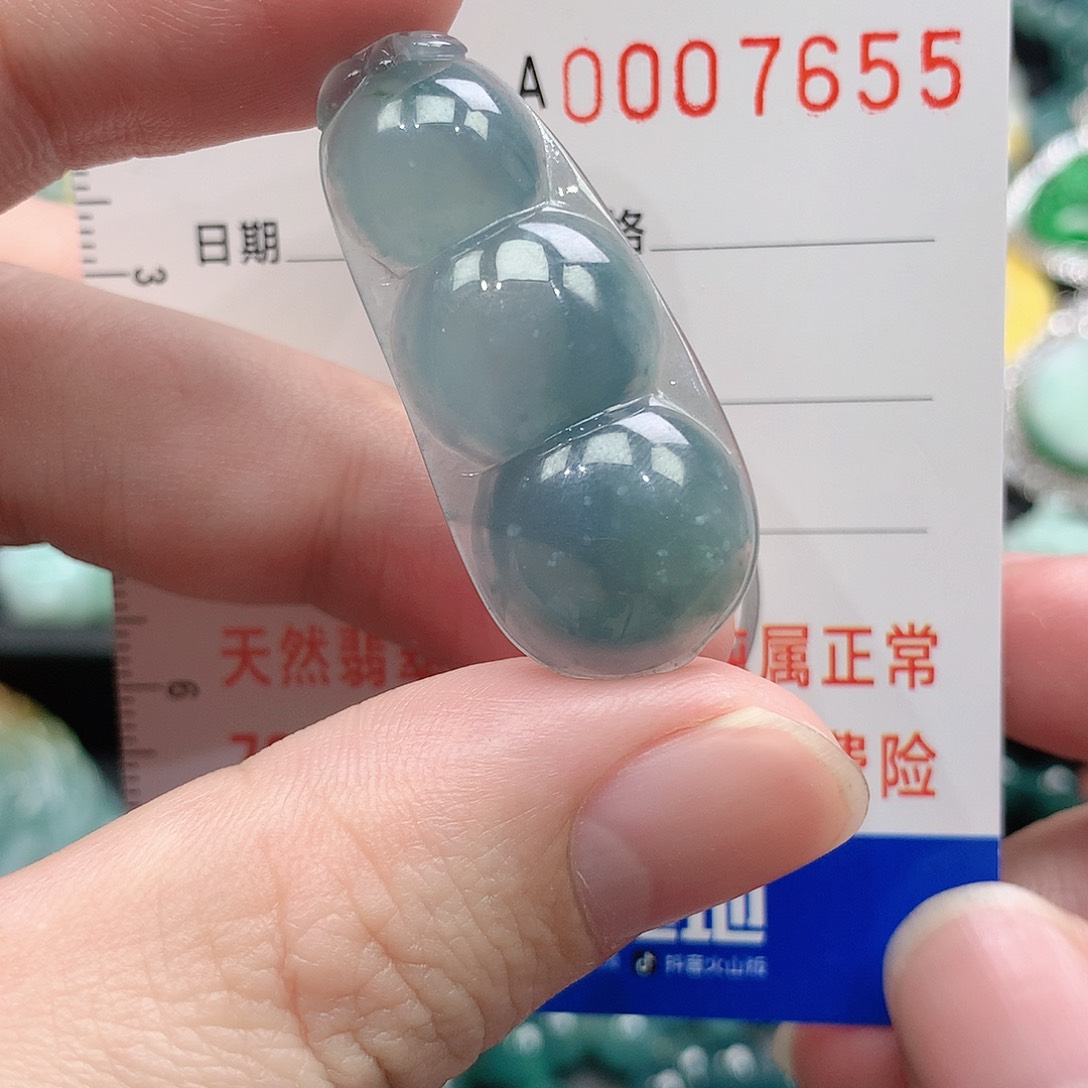 翡翠吊坠(不含链)未镶嵌y****r