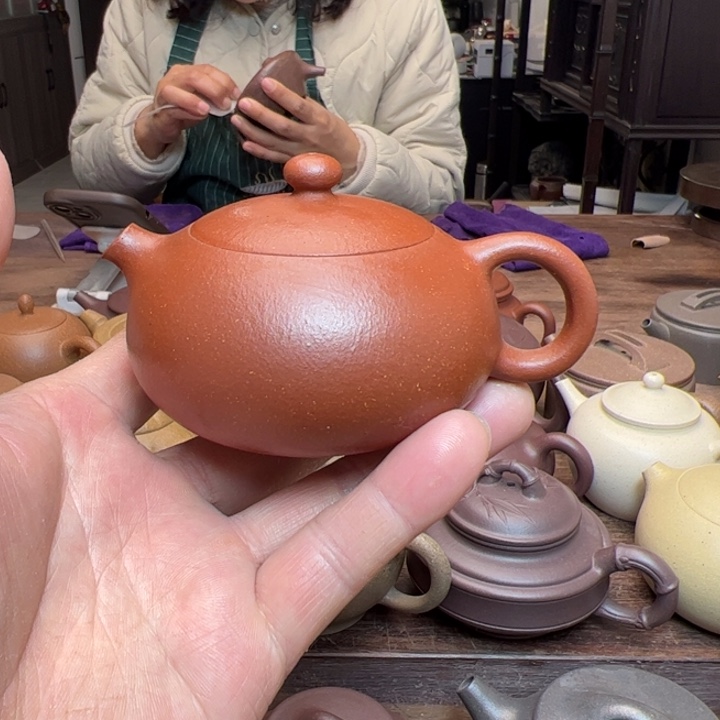 红泥茶壶红降坡泥半手精工制作扁西施150c c