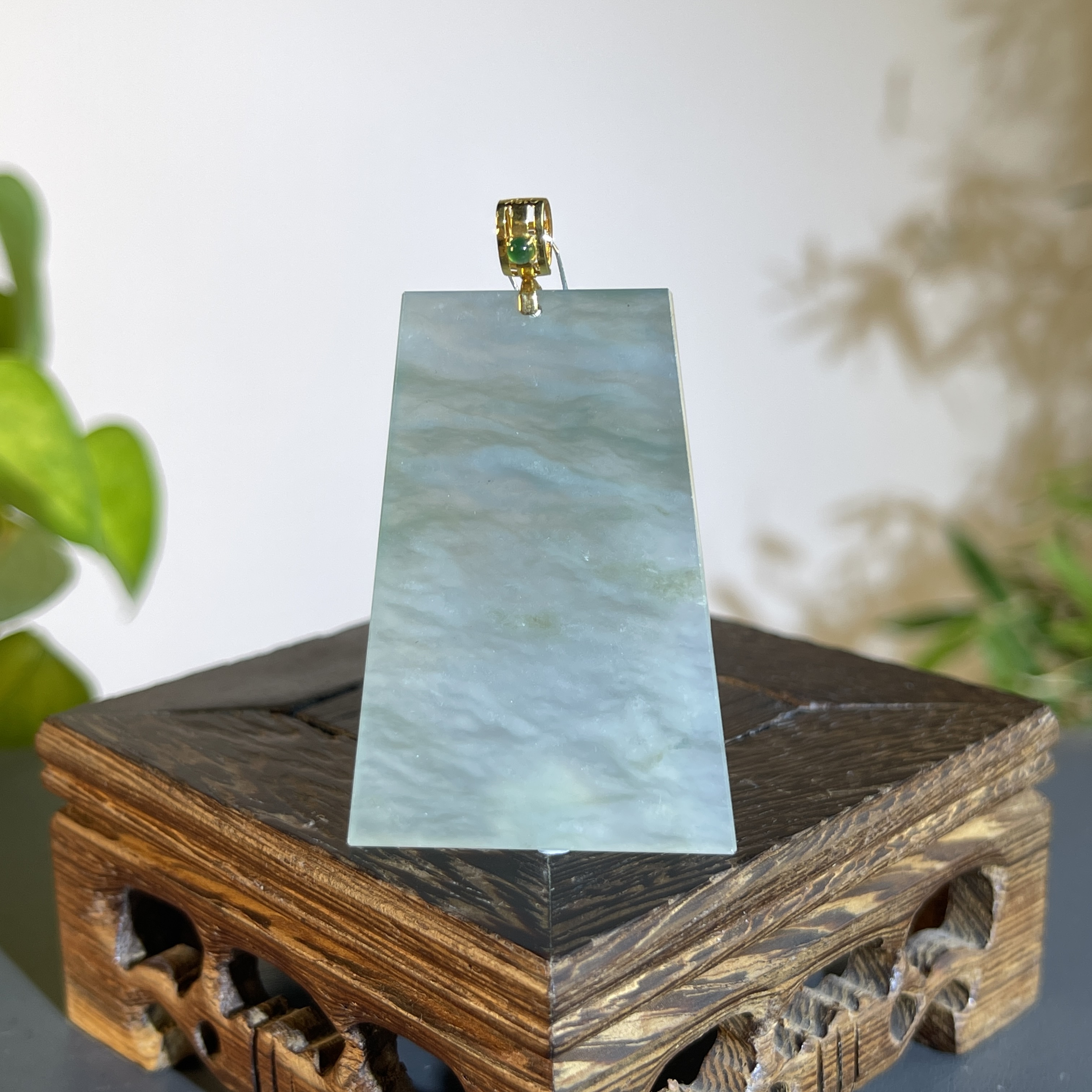 JXW13-161 天然缅甸A货翡翠 18K金扣头无事牌