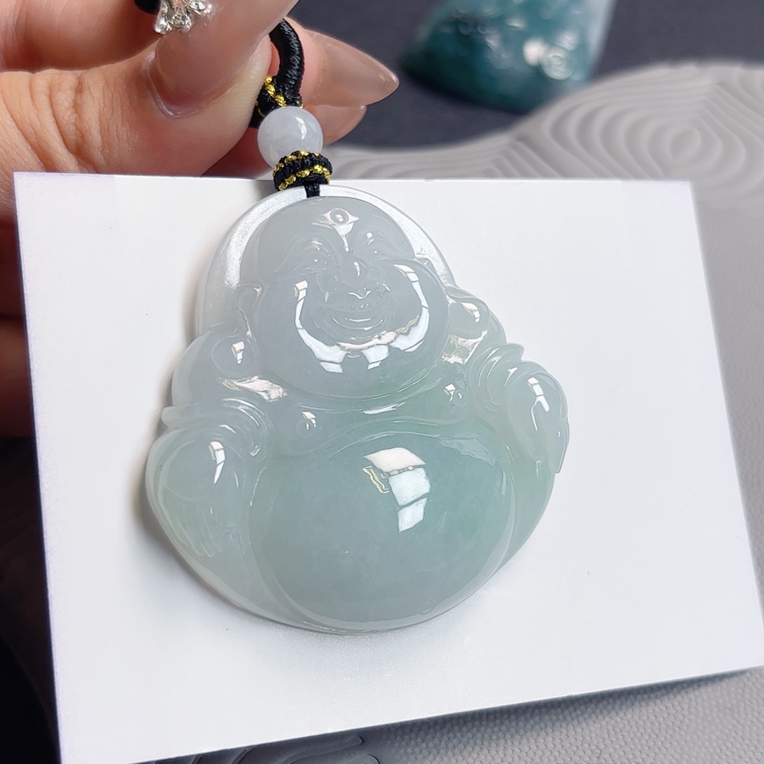 翡翠未镶嵌颈饰佛公