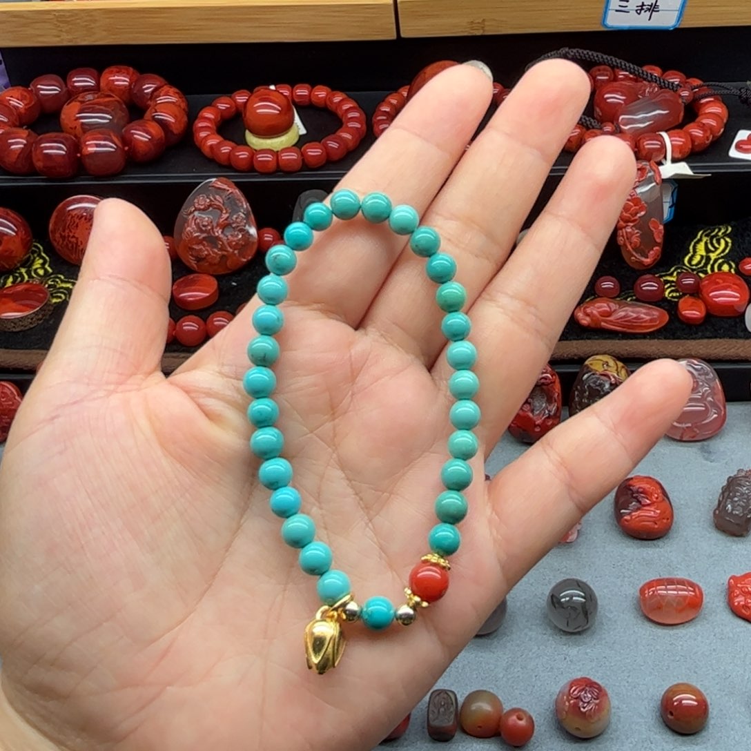 南红玛瑙配饰未镶嵌