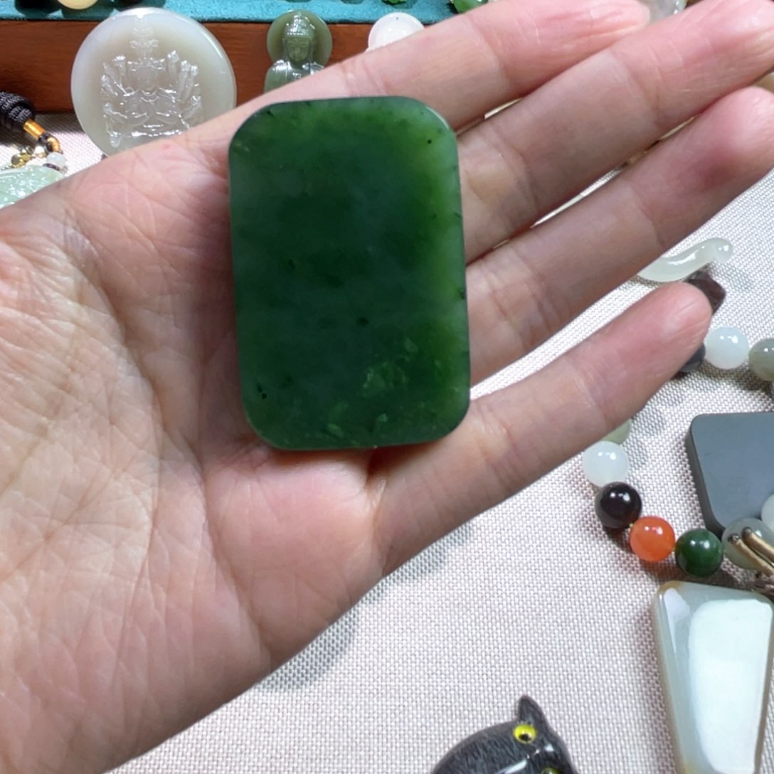 和田玉（糖玉）颈饰未镶嵌