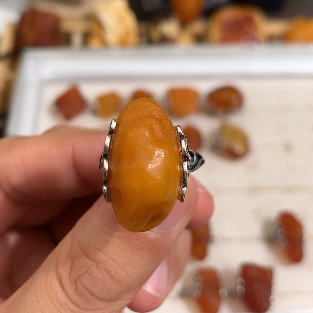 蜜蜡裸石未镶嵌你