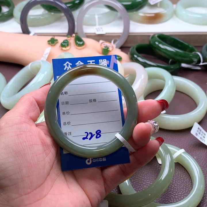 和田玉手镯54-55未镶嵌