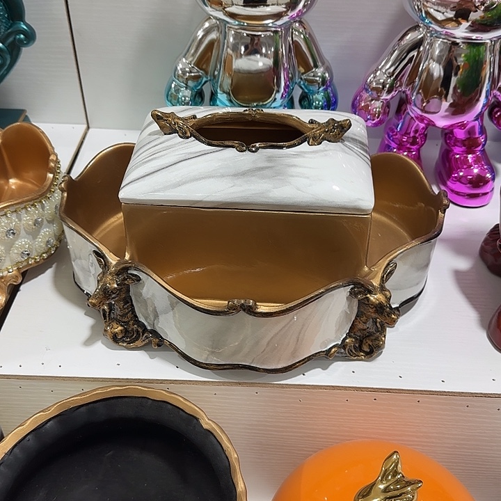 茜***茜树脂摆件哈哈哈哈