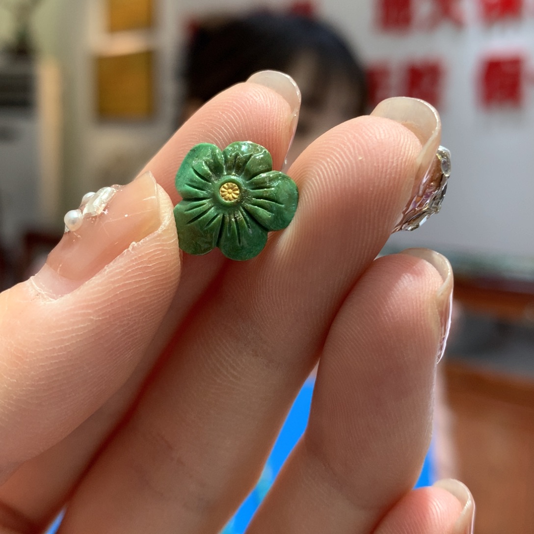 绿松石配饰未镶嵌