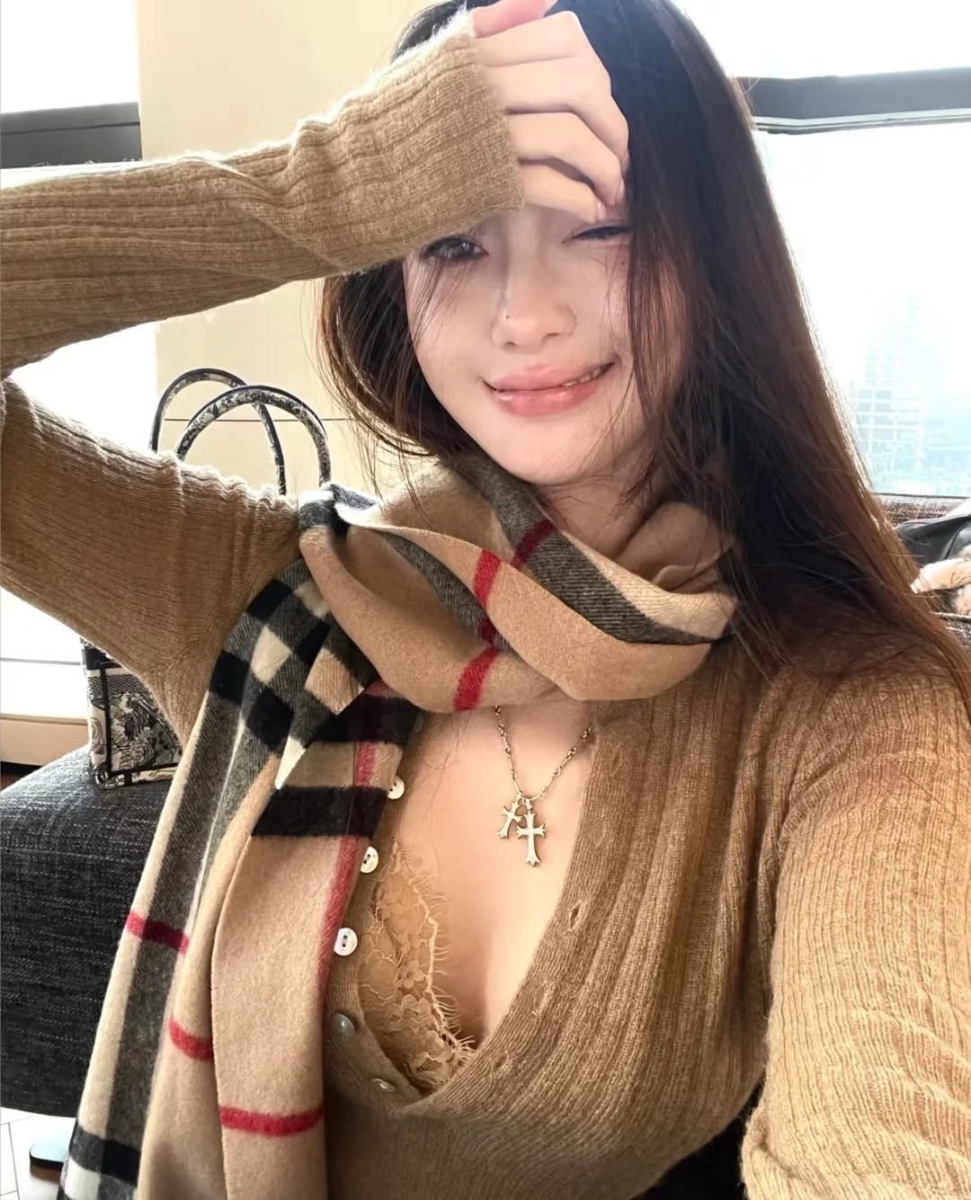 (顶版)2025 B家经典格子满分羊绒双面围巾