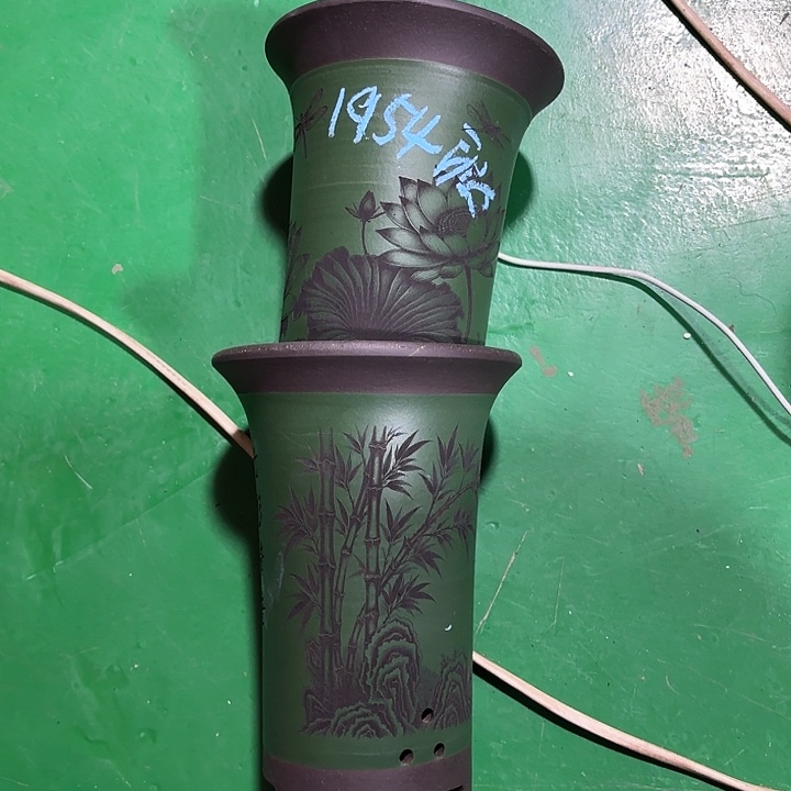 用***6紫砂花盆微瑕小号