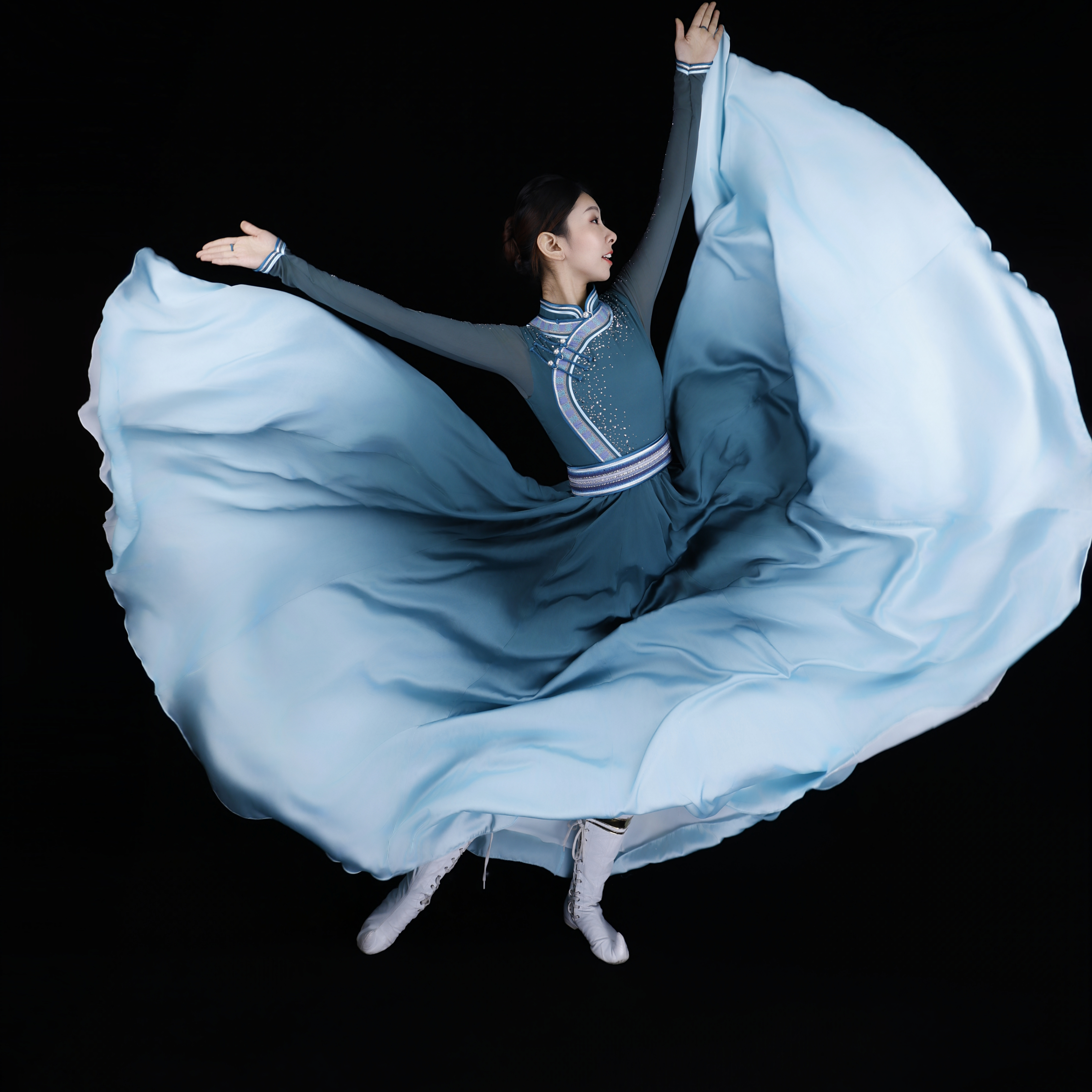 【原创设计】碧海青天 | 蒙古族艺考舞蹈舞台演出服