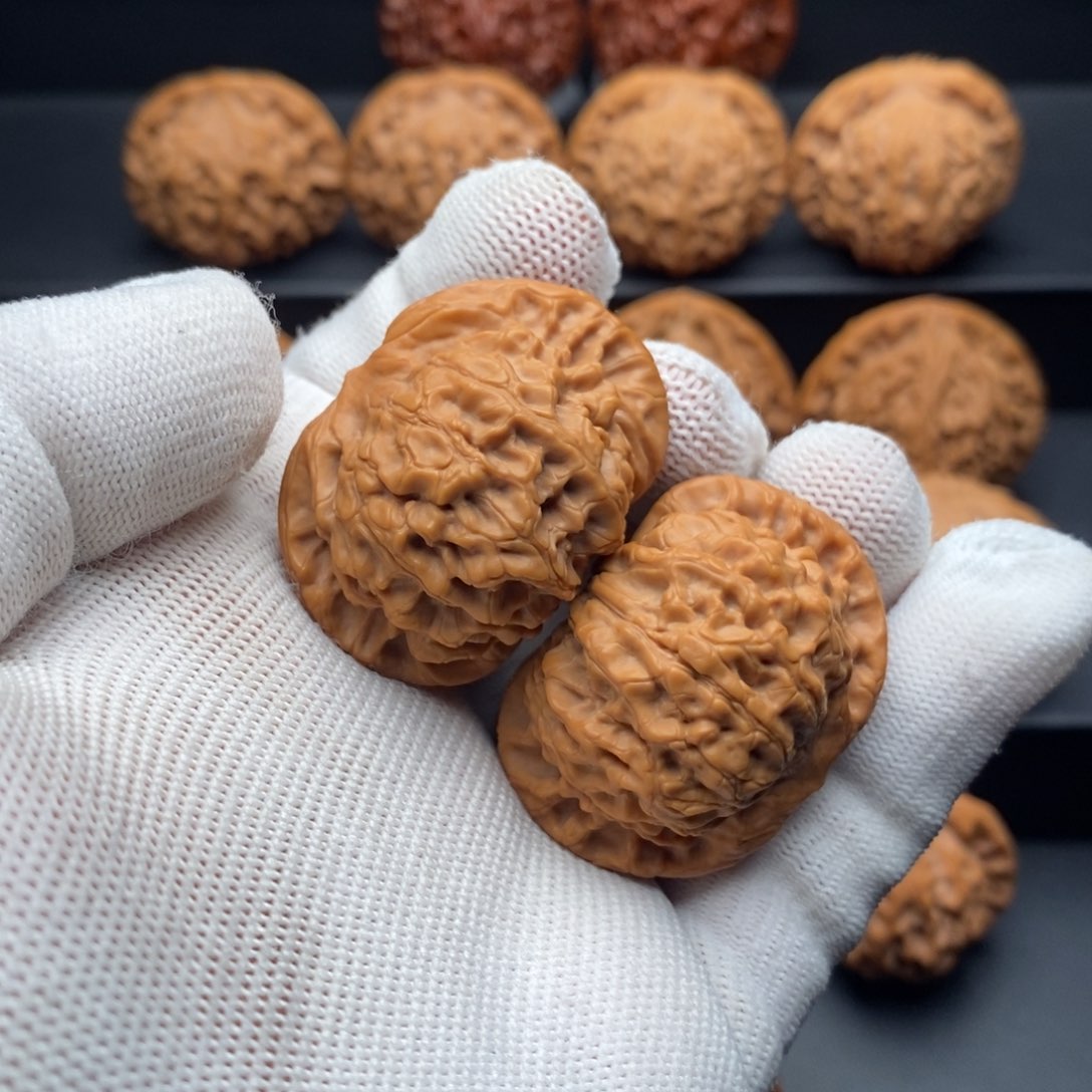 文玩核桃把件40尺全品野生核王