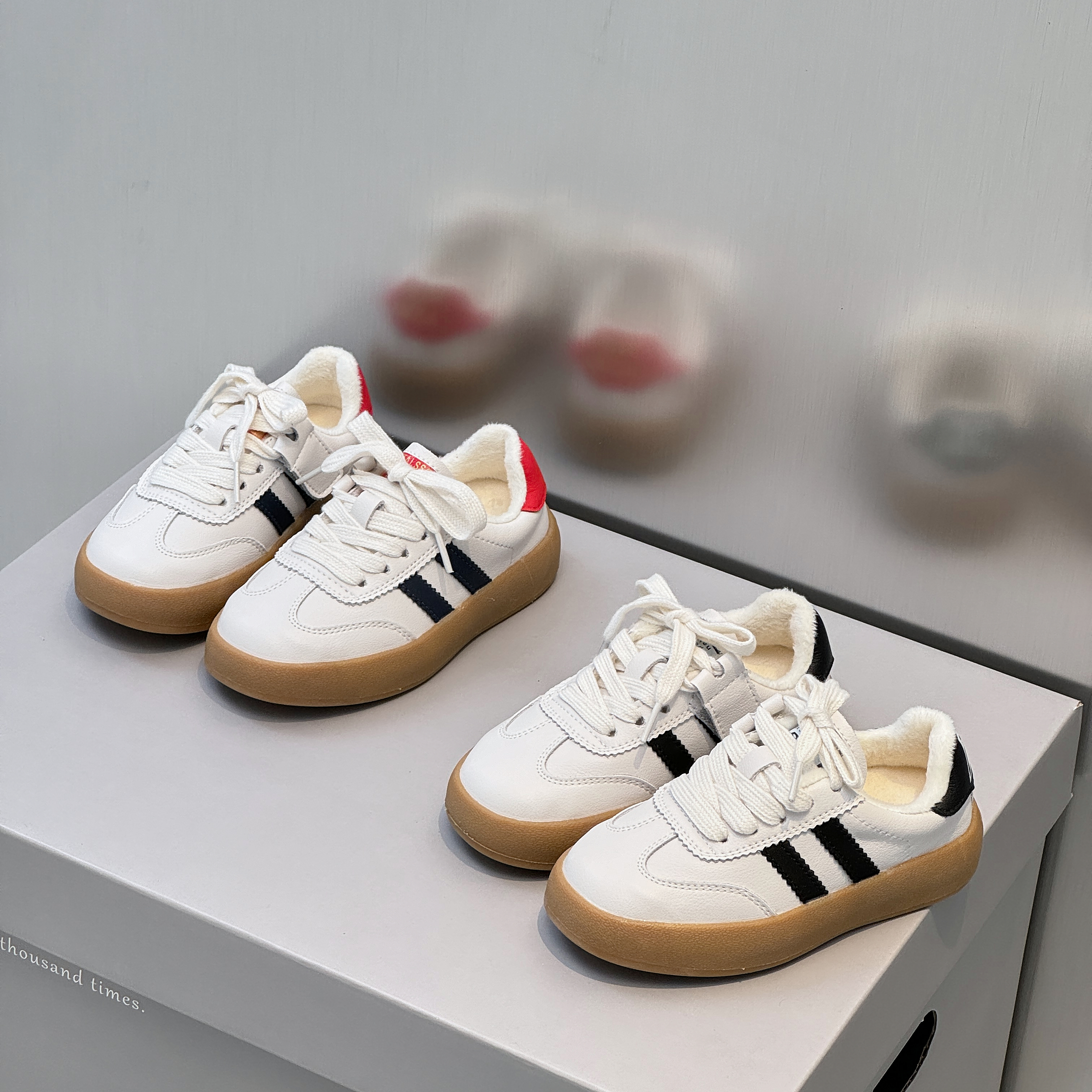 N.N四季款真皮德训春秋新款儿童休闲百搭魔术贴小孩板鞋 23221