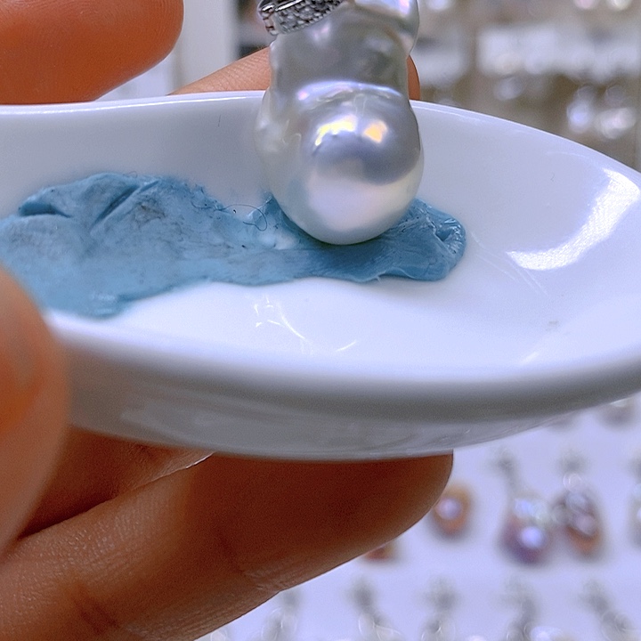 淡水珍珠颈饰合金