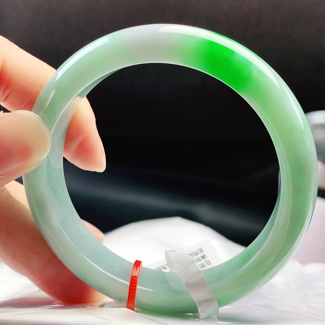 未镶嵌手镯翡翠55圈