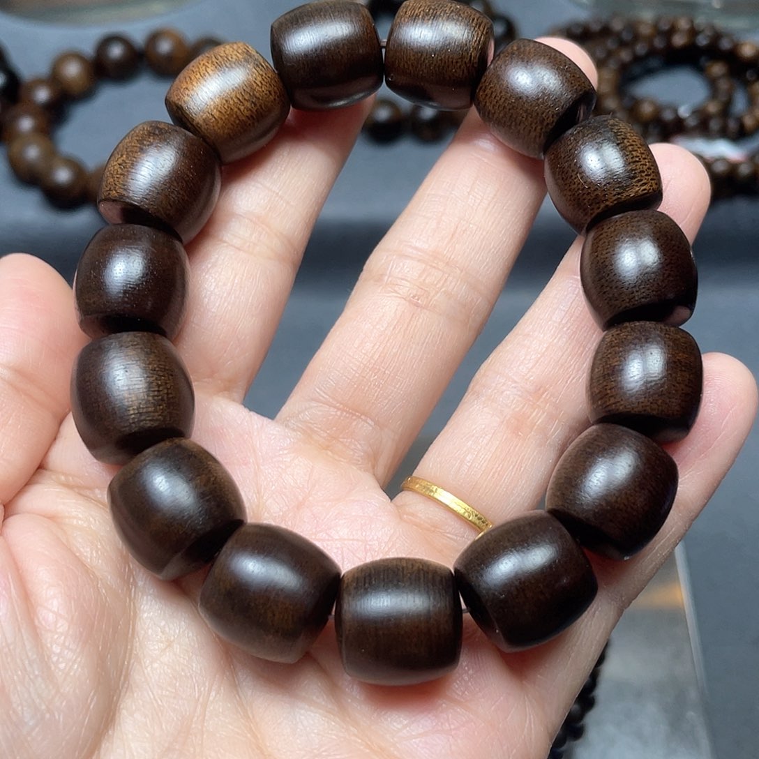 沉香手串夏芽庄白棋1.4