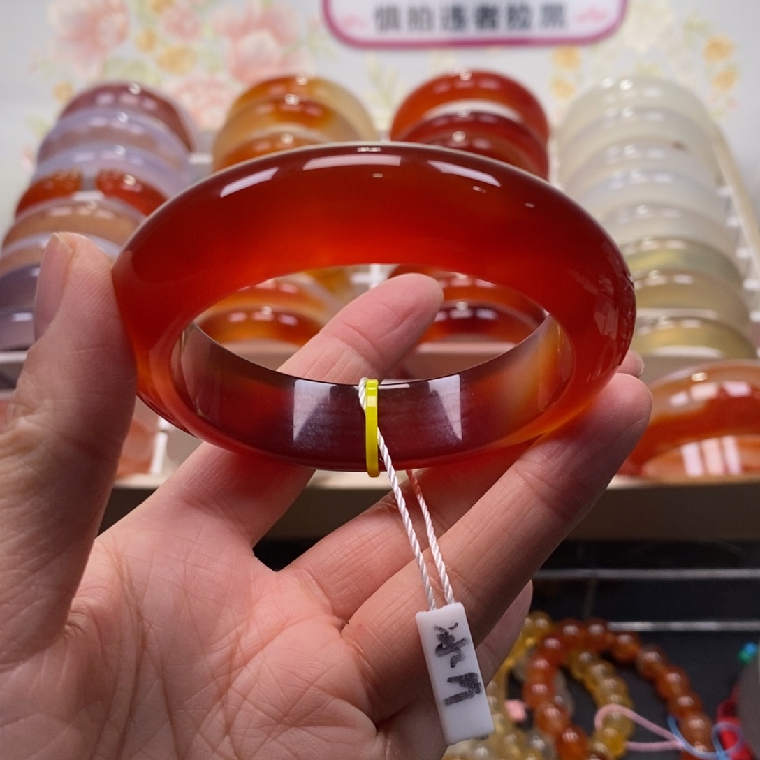 玛瑙/玉髓未镶嵌手镯