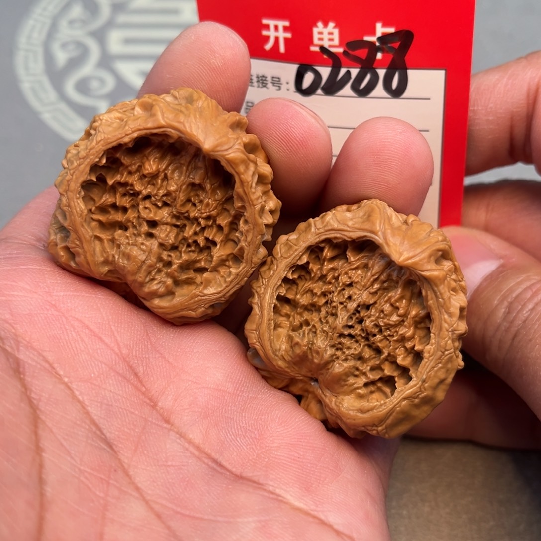 文玩核桃吊坠文玩