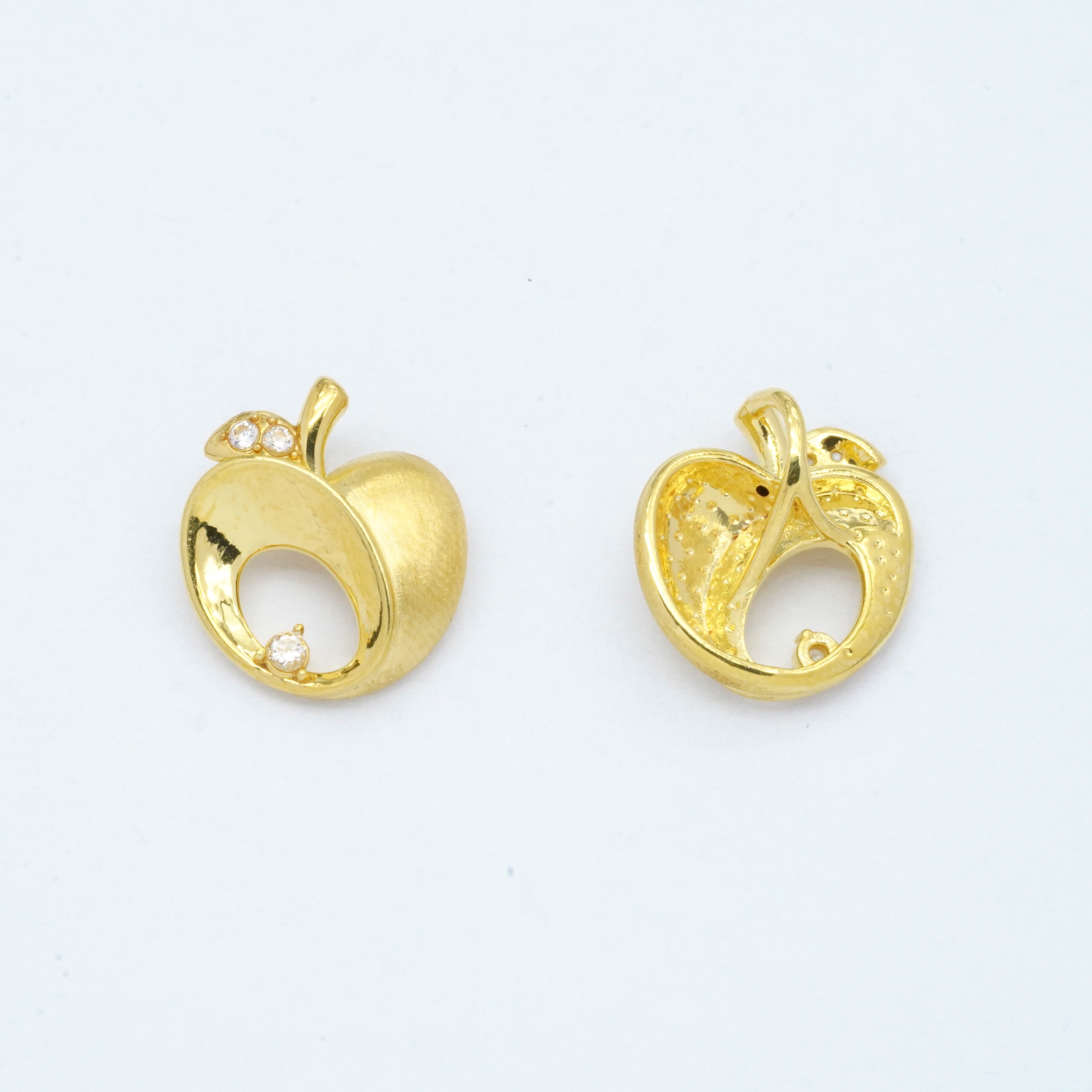 18k金拉丝苹果配件  约14.9mm*13mm【QL06510】