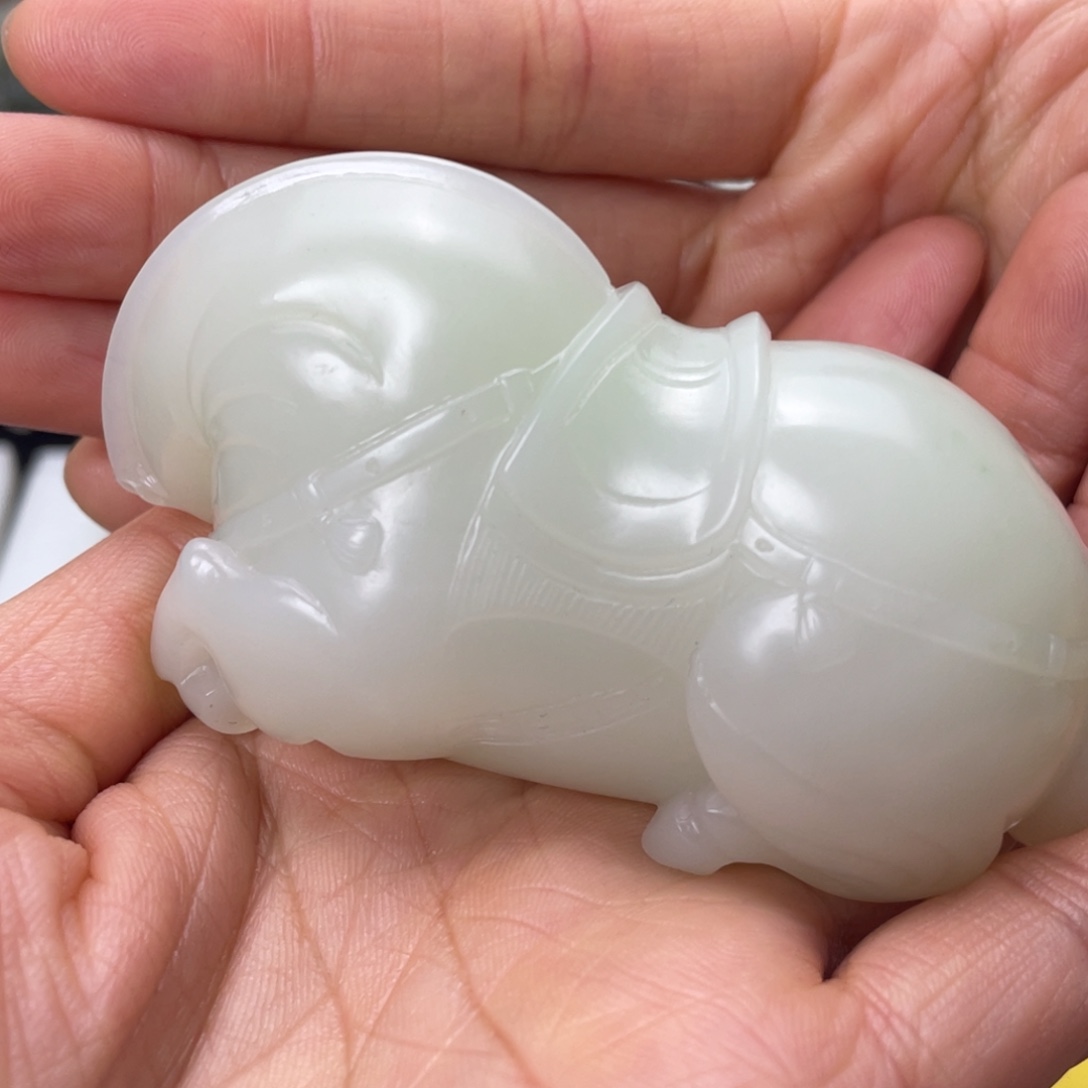 用***4和田玉未镶嵌把件