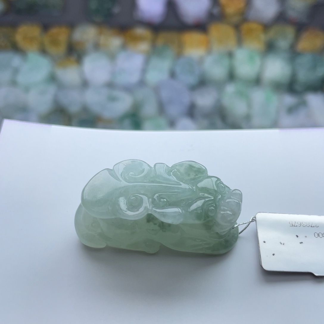 翡翠颈饰未镶嵌貔貅