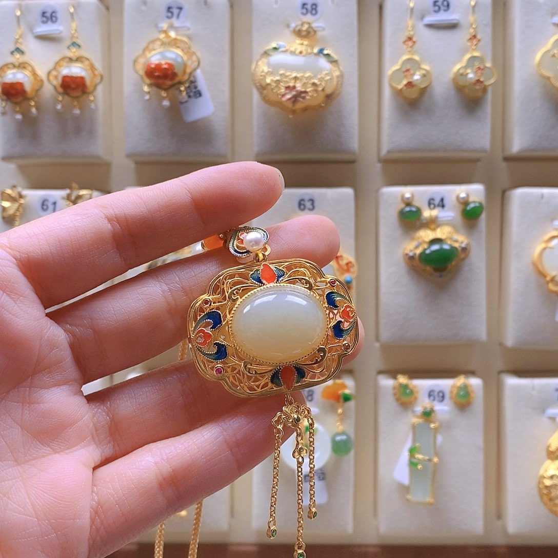 和田玉颈饰银S925镶嵌