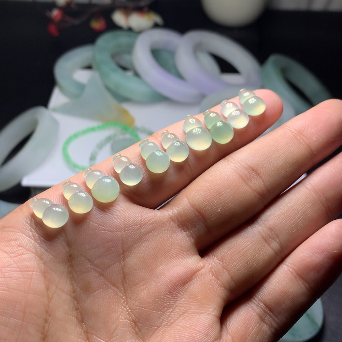 定制翡翠未镶嵌翡翠多样性发货