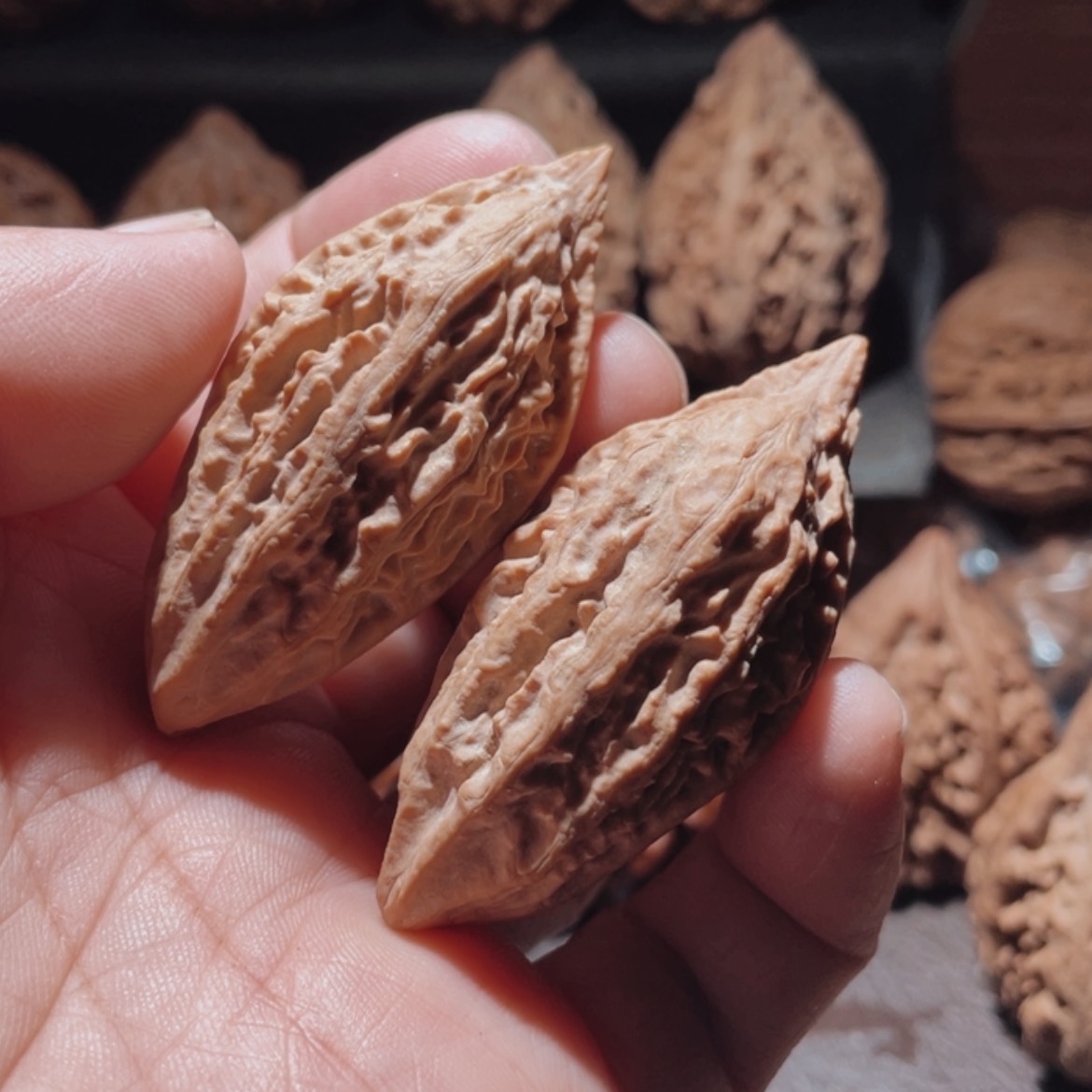 【闪购商品】文玩核桃把件东北楸子31