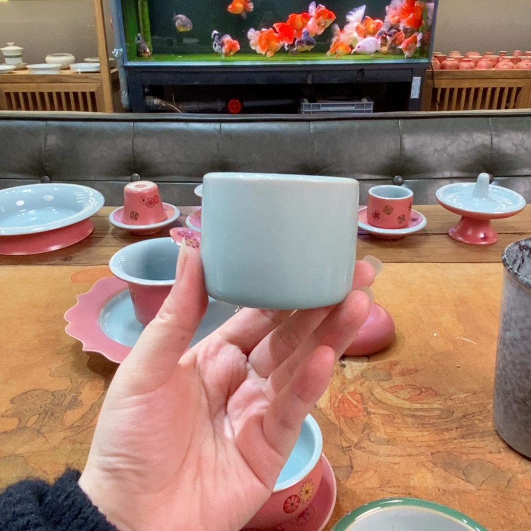 微瑕 朱砂胎粉青釉板指杯 托烧