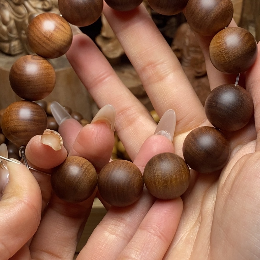 檀香木手串/手链一****?手串1.8微瑕