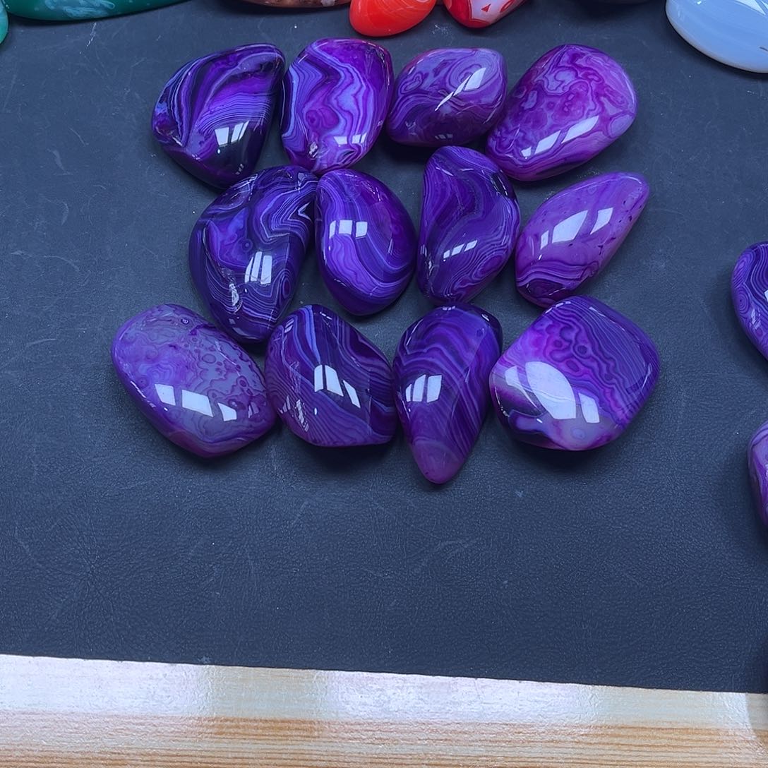 花***来玛瑙/玉髓未镶嵌珠宝奇石