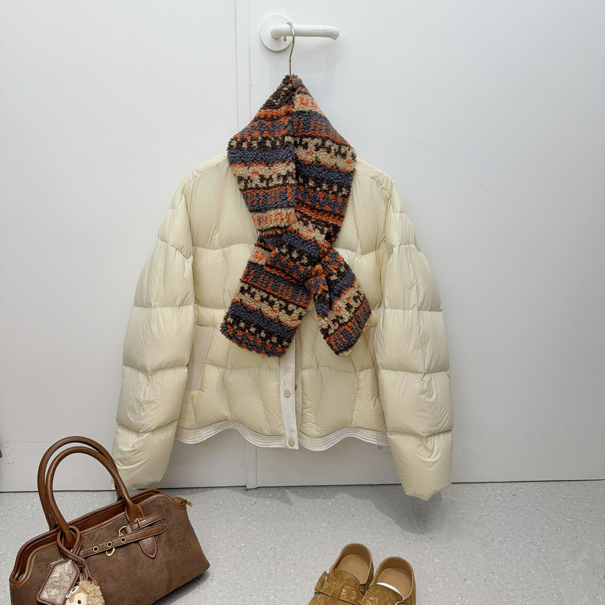 2025秋冬小香风泡芙短款90鹅绒羽绒服BG088