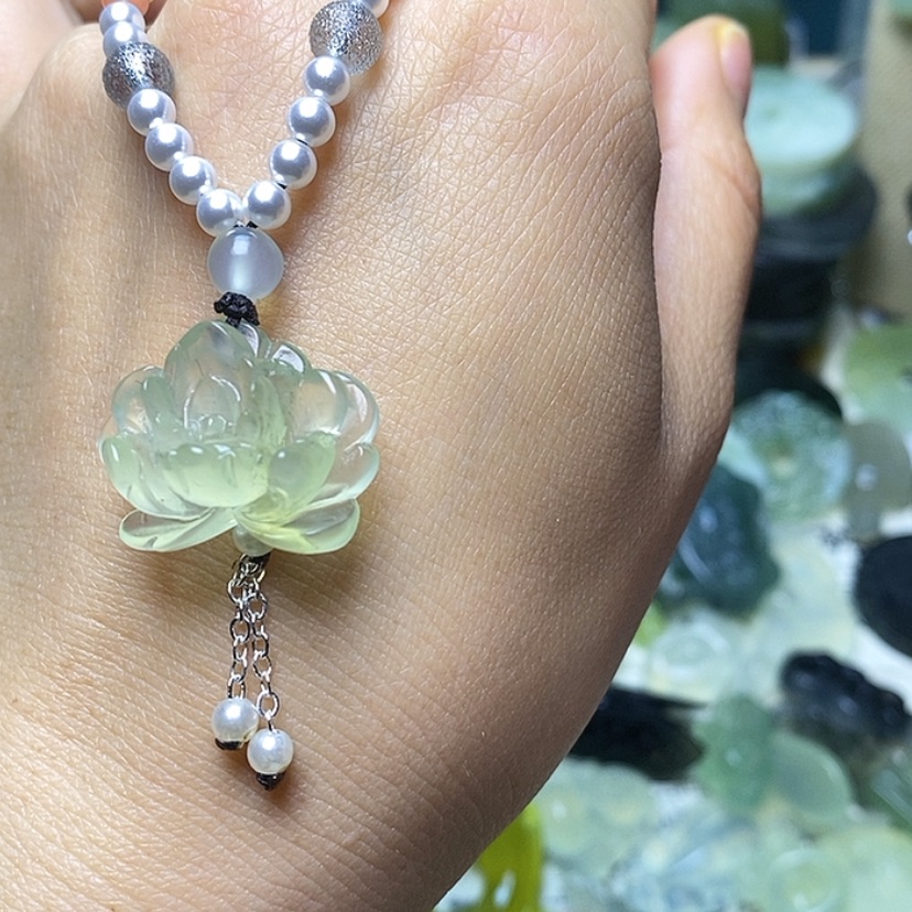 【闪购商品】蛇纹石玉颈饰未镶嵌