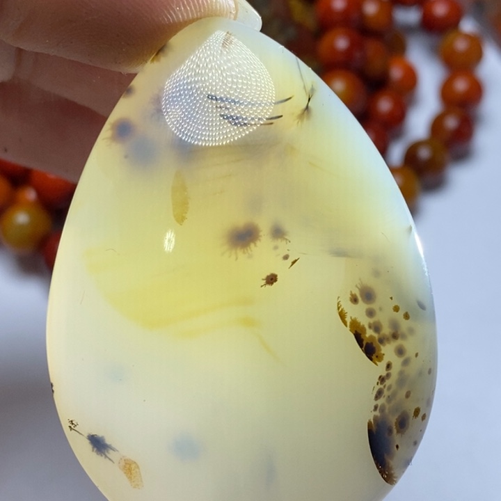 玛瑙/玉髓颈饰未镶嵌