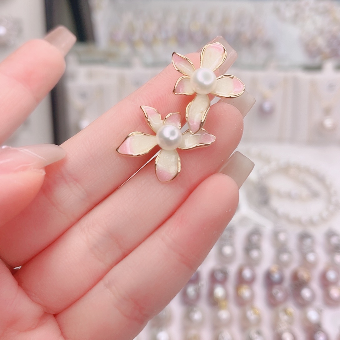 银S925镶嵌耳饰淡水珍珠